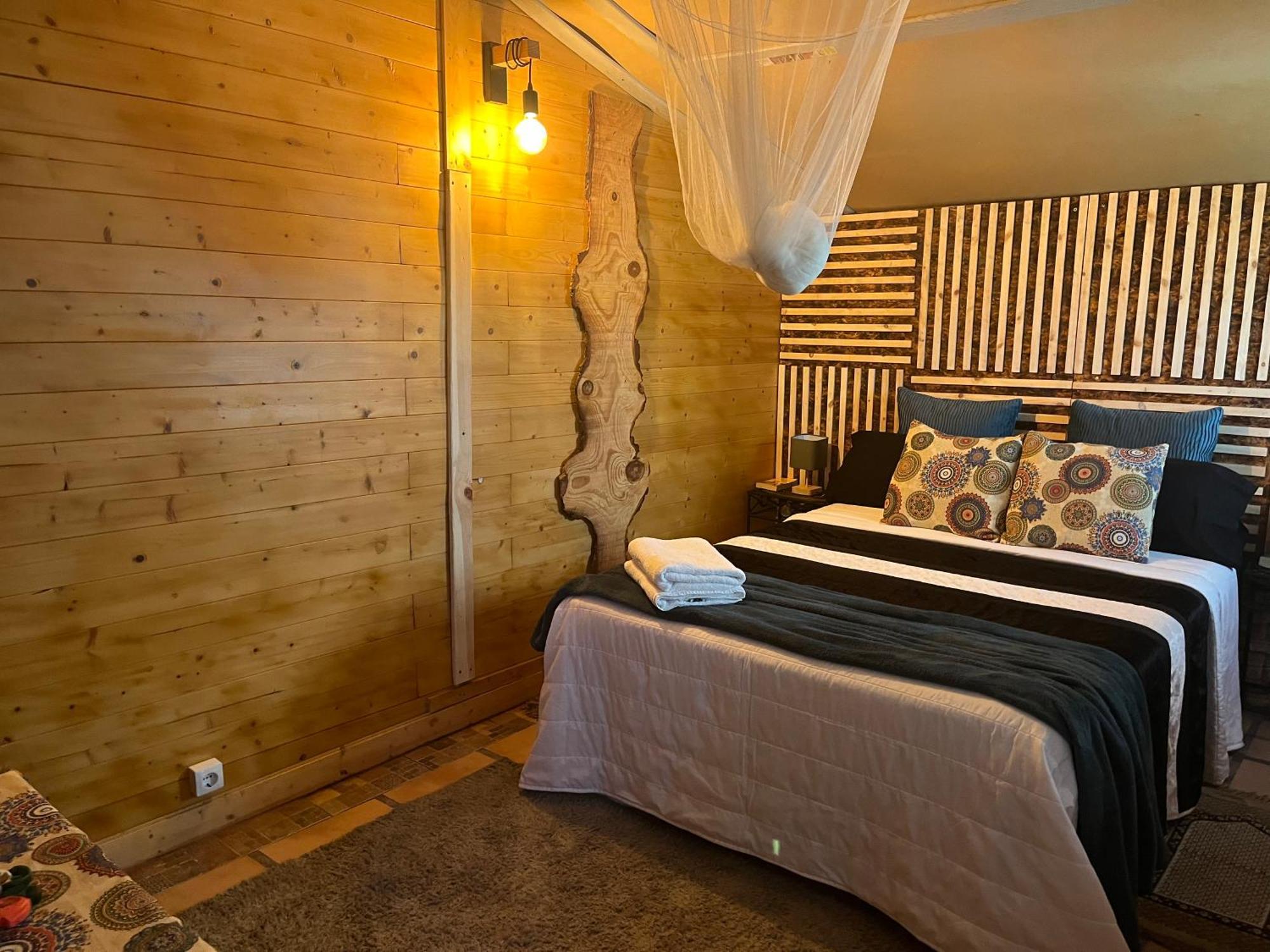 Hotel Casa Kintsugi Masquefa Esterno foto